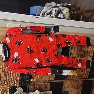 Boys 3t pajamas 2 pairs